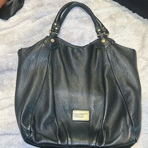 Marc by Marc Jacobs Q Tote Black Leather